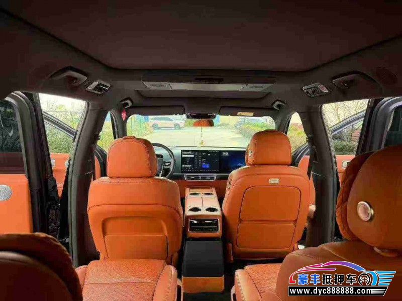 23年理想L9轿车抵押车出售