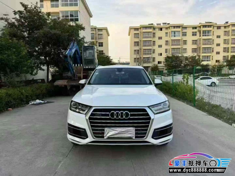 抵押车出售18年奥迪Q7轿车