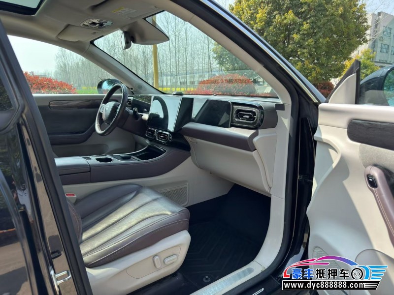 22年零跑C11轿车抵押车出售