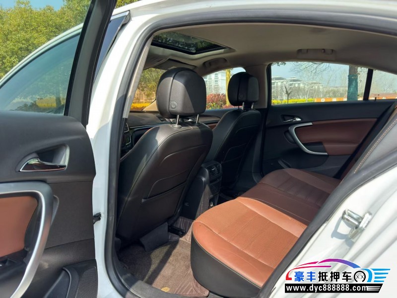 15年别克君威轿车抵押车出售