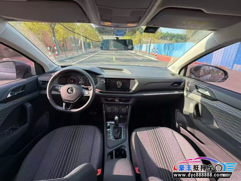 22年大众途岳轿车抵押车出售