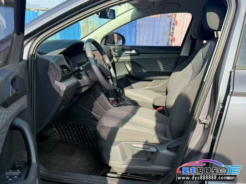 22年大众途岳轿车抵押车出售