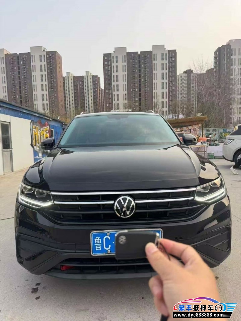 抵押车出售24年大众途观L轿车