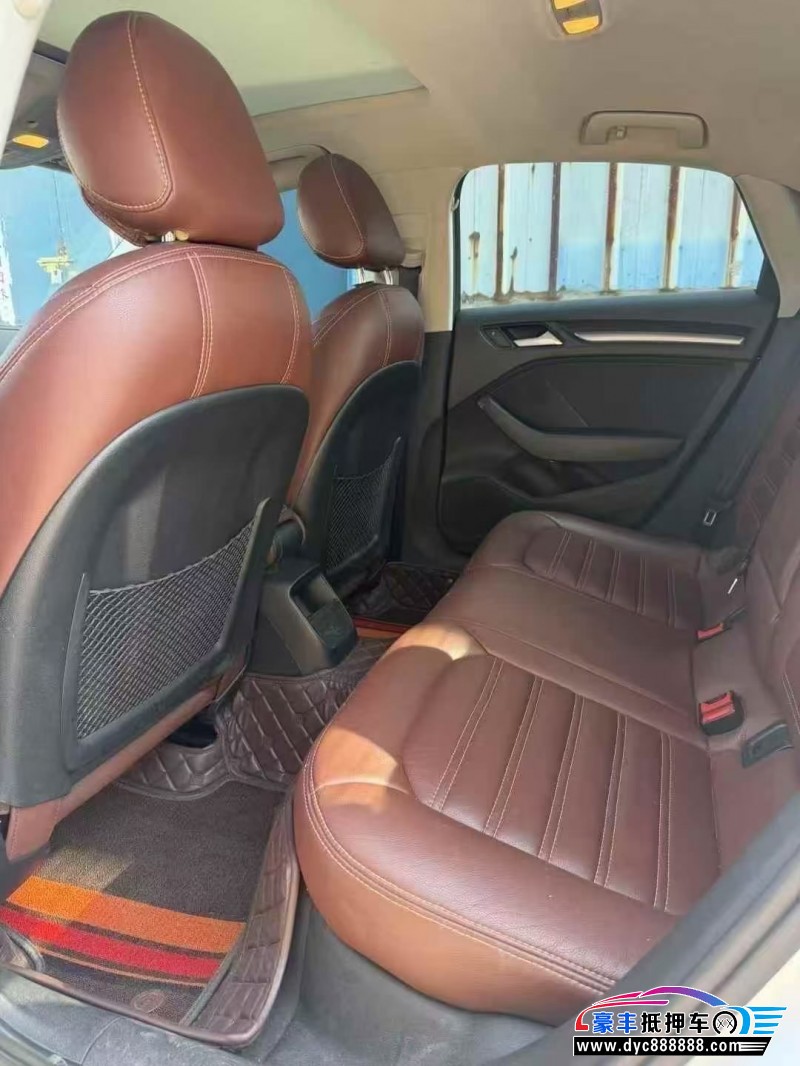 15年奥迪A3轿车抵押车出售