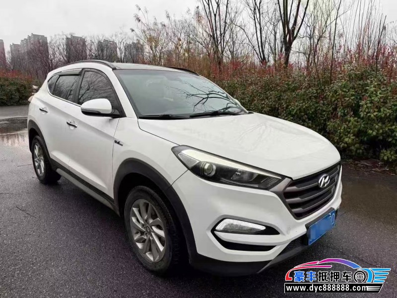 18年现代途胜轿车抵押车出售