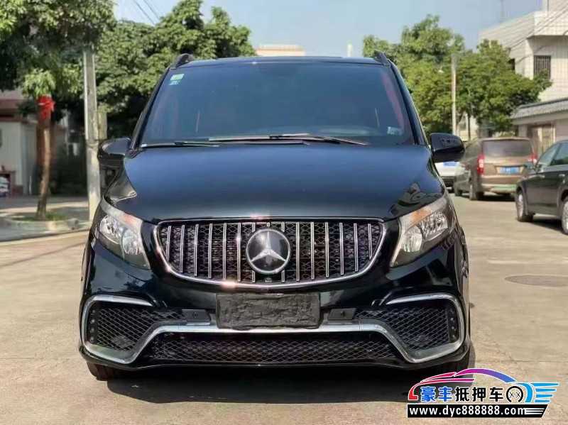 19年奔驰威霆轿车抵押车出售