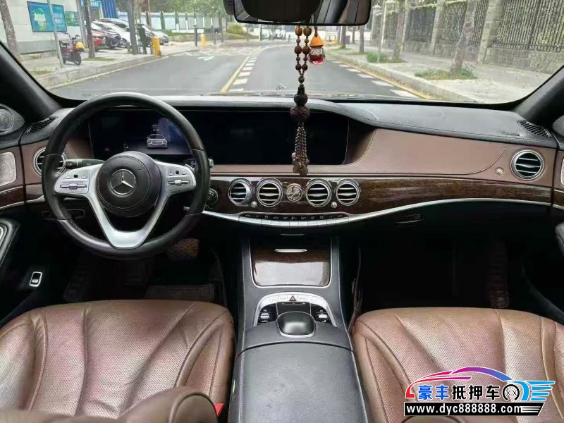 20年奔驰S轿车抵押车出售