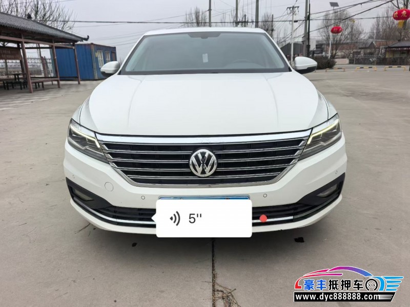 抵押车出售19年大众朗逸轿车
