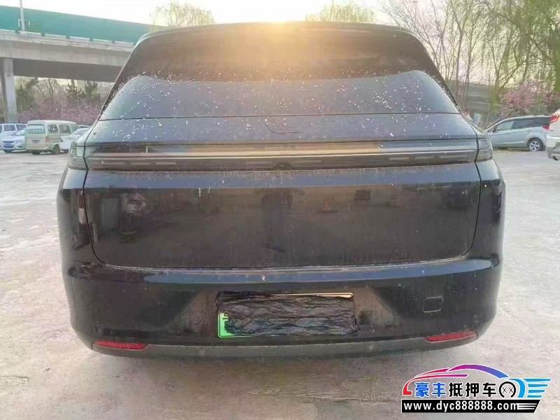 24年理想L7轿车抵押车出售