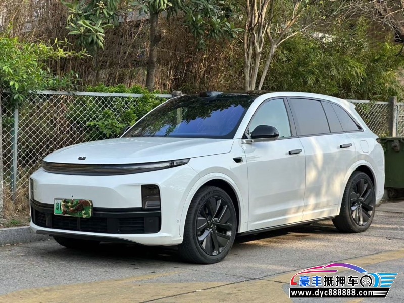 23年理想L7轿车抵押车出售