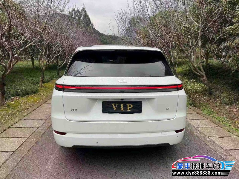 24年理想L7轿车抵押车出售