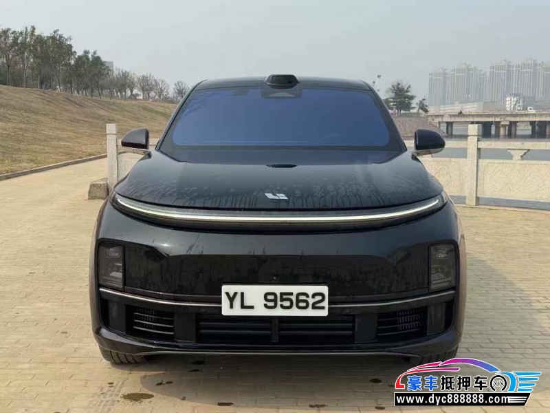 23年理想L7轿车抵押车出售