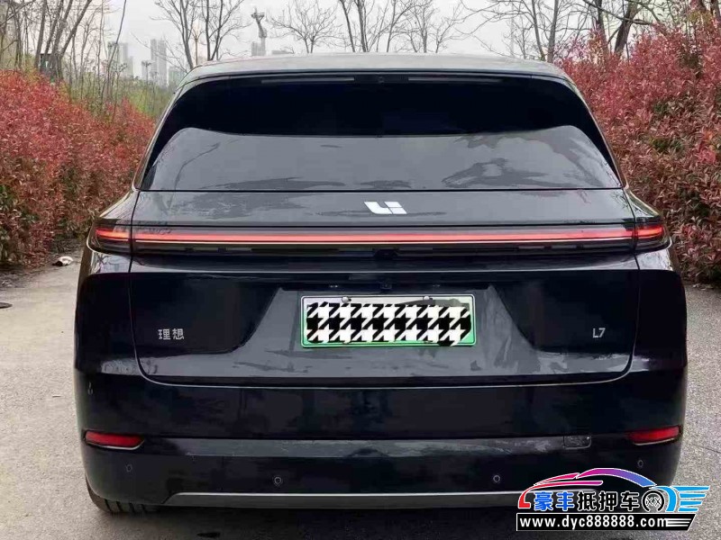 24年理想L7轿车抵押车出售
