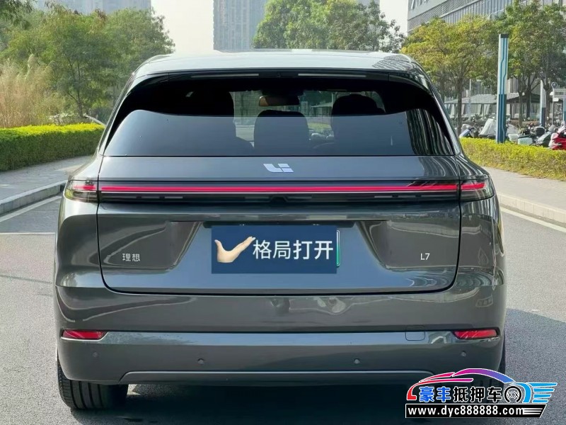 24年理想L7轿车抵押车出售