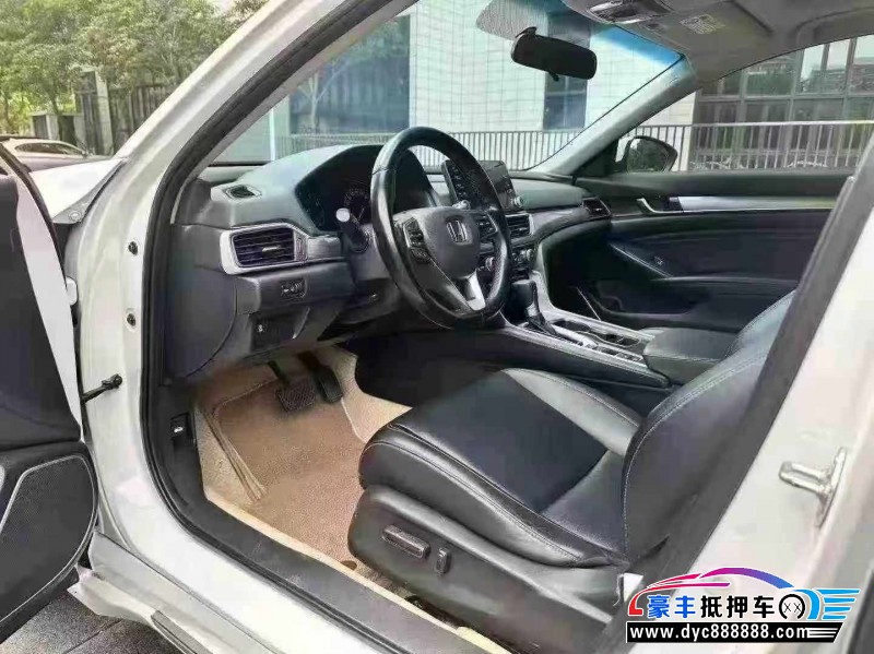 20年本田雅阁轿车抵押车出售