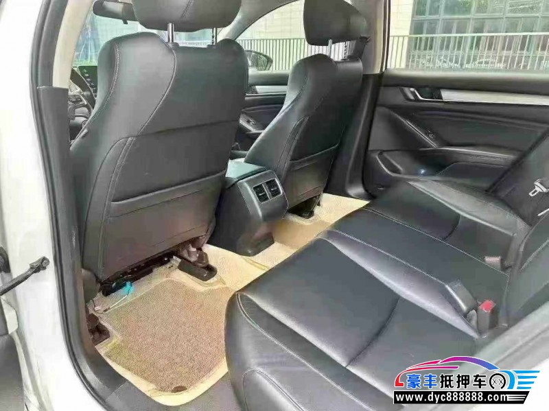 20年本田雅阁轿车抵押车出售