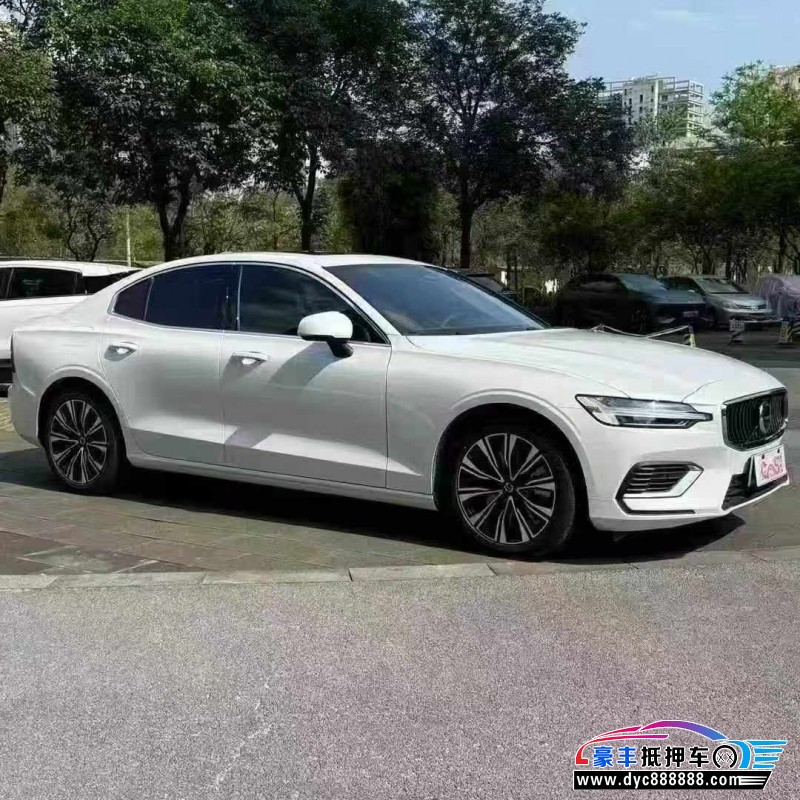 24年沃尔沃S60轿车抵押车出售