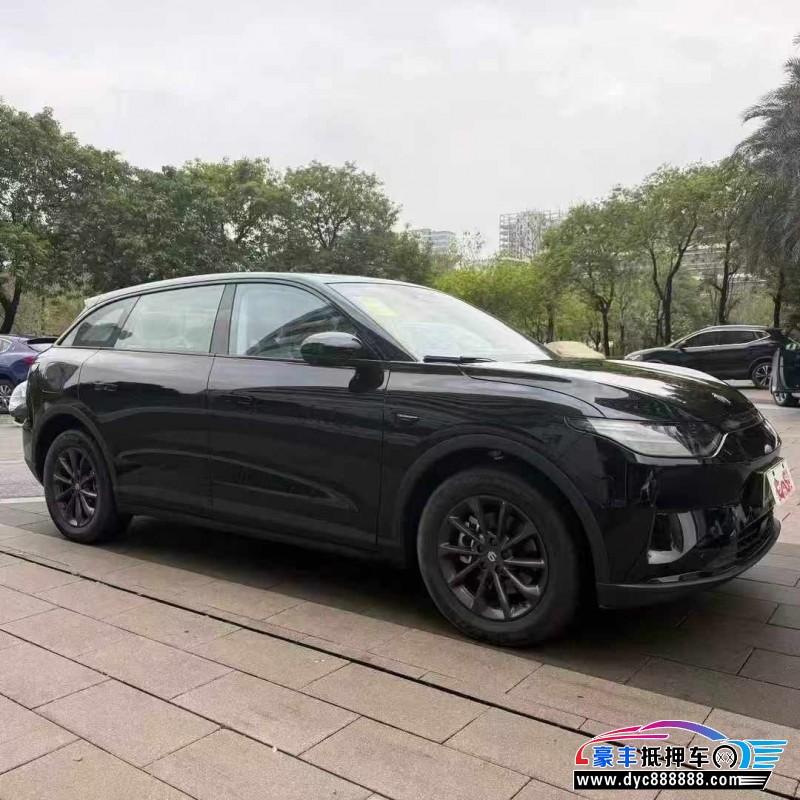 25年零跑C11轿车抵押车出售