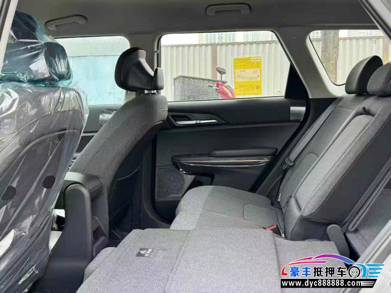 26年起亚EV5轿车抵押车出售