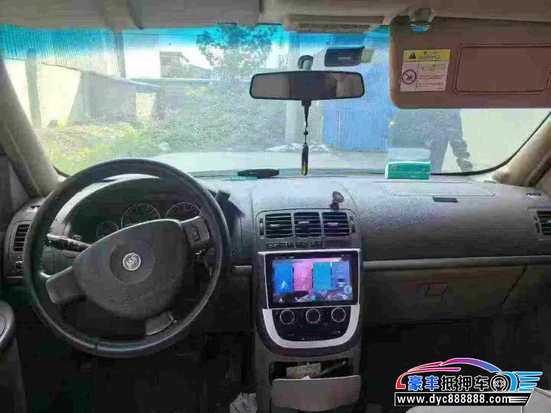 15年别克GL8轿车抵押车出售