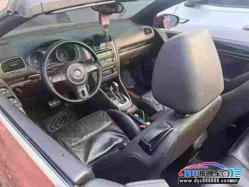 14年大众高尔夫轿车抵押车出售