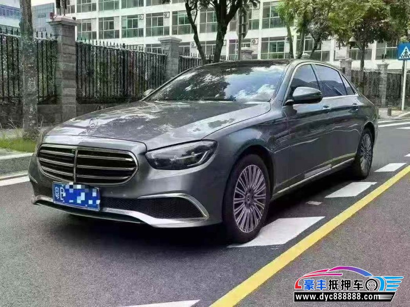 22年奔驰E轿车抵押车出售