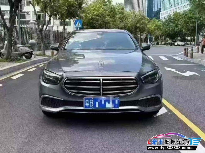 22年奔驰E轿车抵押车出售