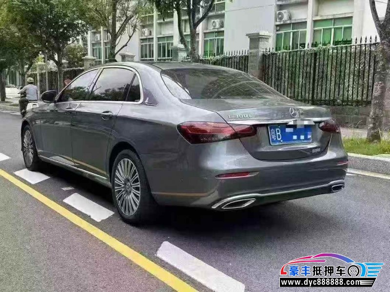 22年奔驰E轿车抵押车出售