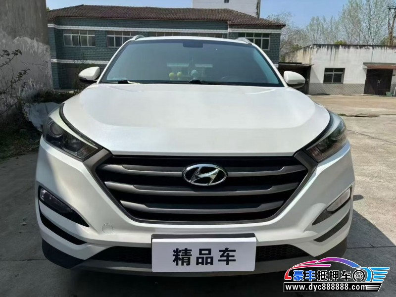 18年现代途胜轿车抵押车出售