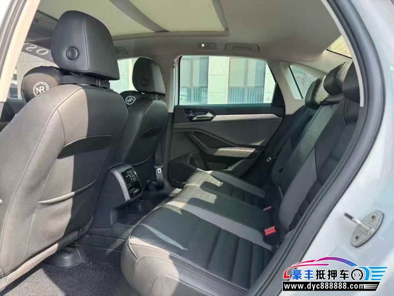 21年大众速腾轿车抵押车出售