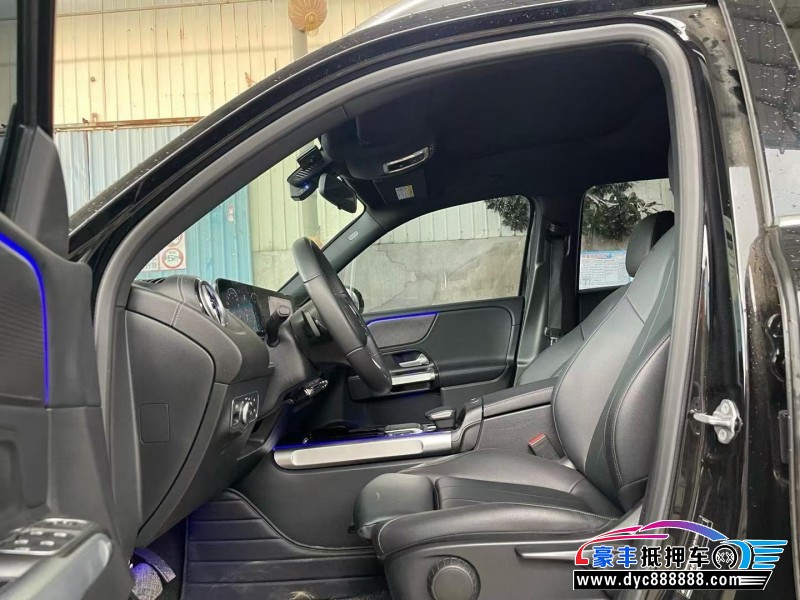 22年奔驰GLB轿车抵押车出售