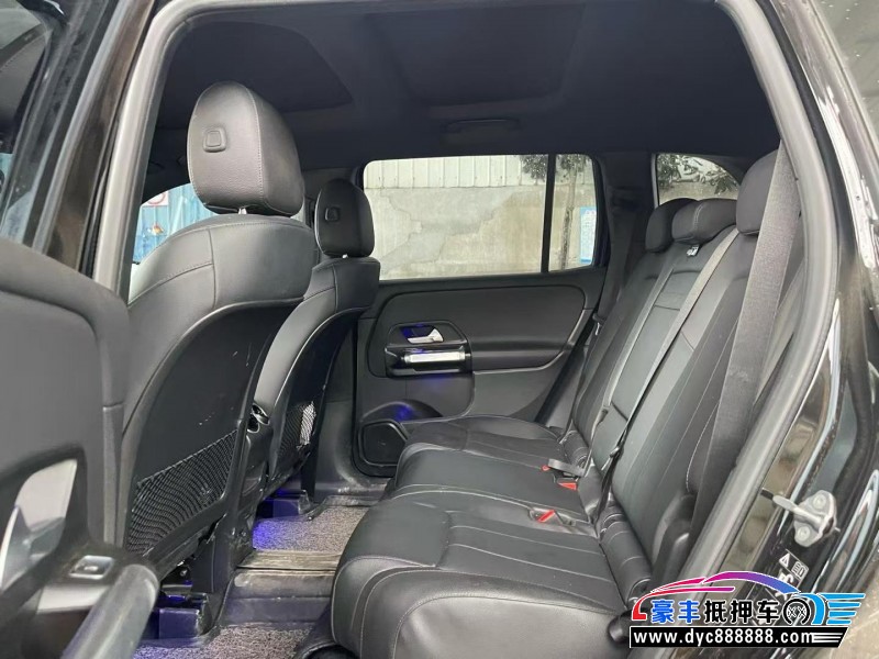 22年奔驰GLB轿车抵押车出售