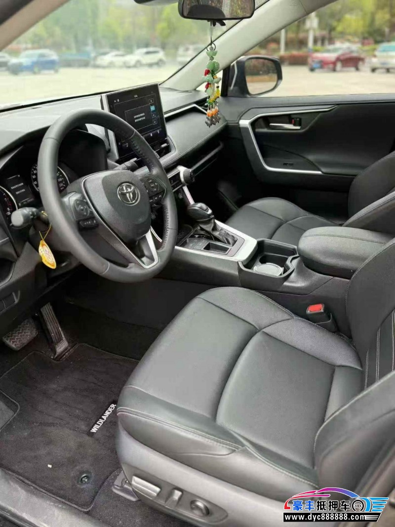 22年丰田威兰达SUV抵押车出售
