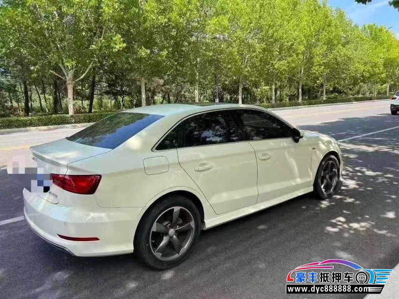 14年奥迪A3轿车抵押车出售