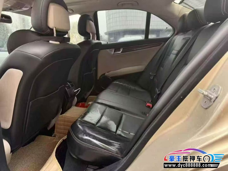 10年奔驰C轿车抵押车出售