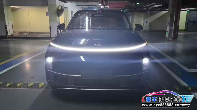 25年理想L9轿车抵押车出售