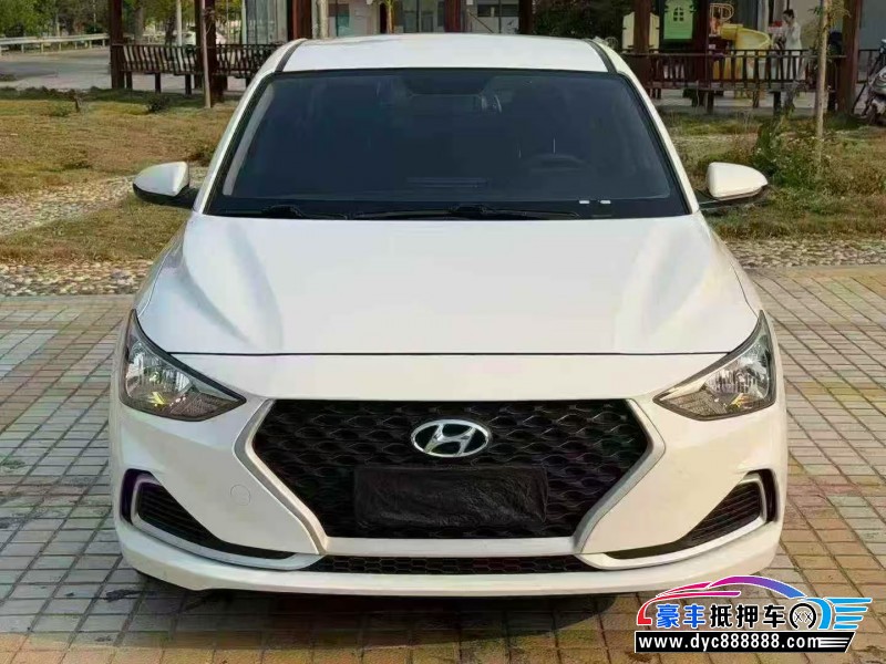 22年现代悦动轿车抵押车出售