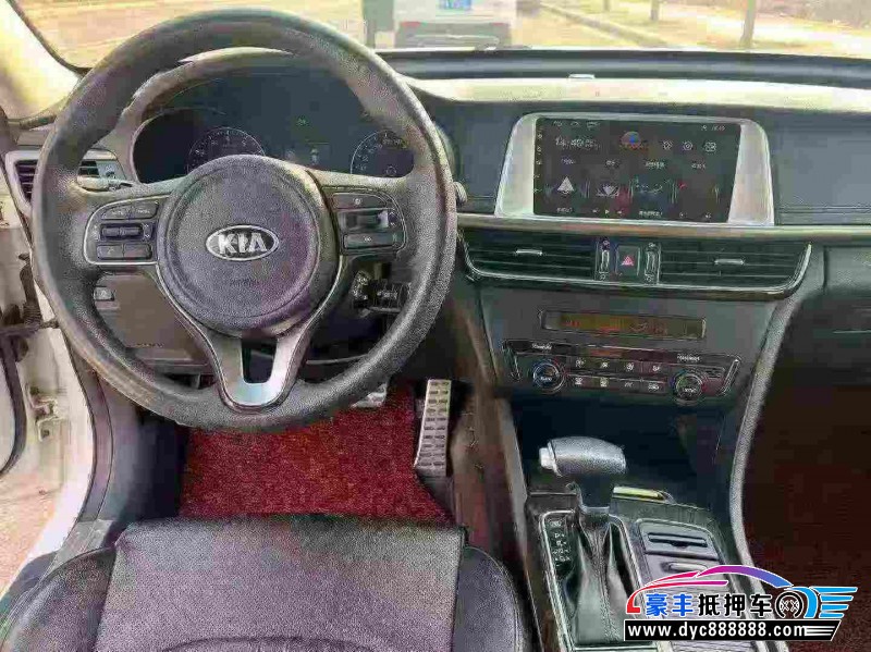 17年起亚K5轿车抵押车出售