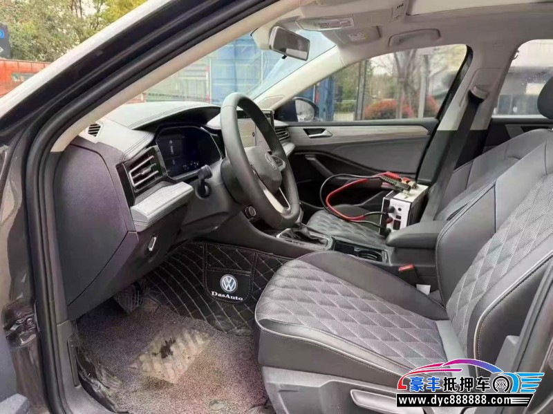 23年大众速腾轿车抵押车出售