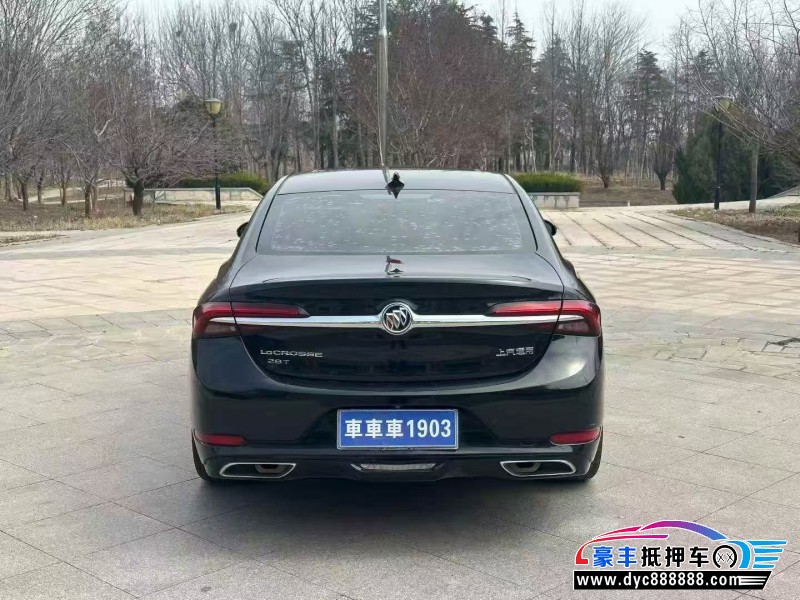 20年别克君越轿车抵押车出售