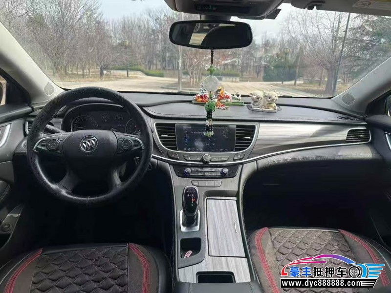 20年别克君越轿车抵押车出售