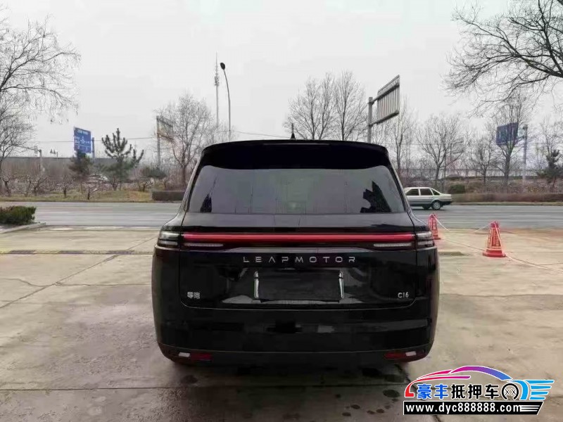 25年零跑C16轿车抵押车出售