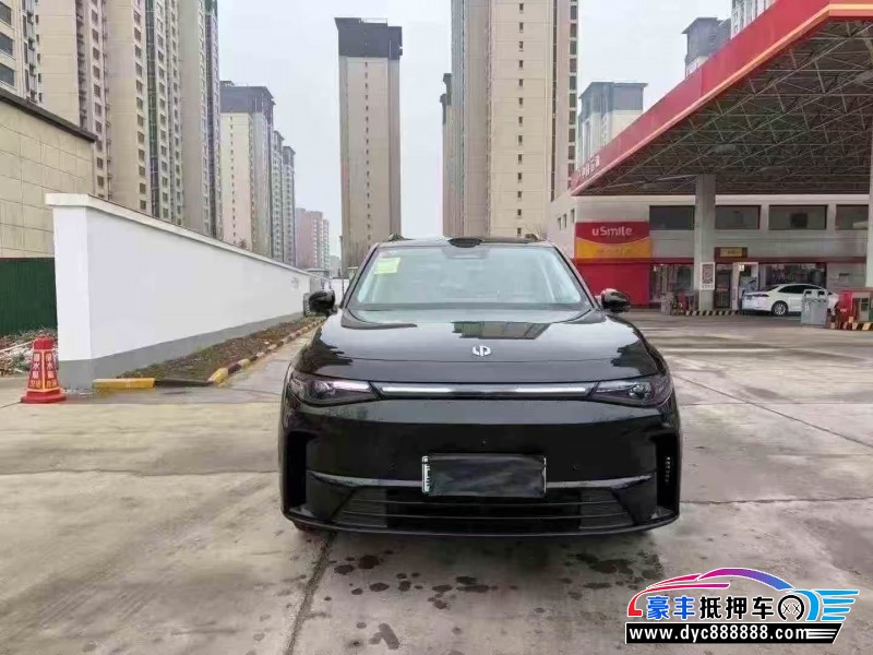 25年零跑C16轿车抵押车出售