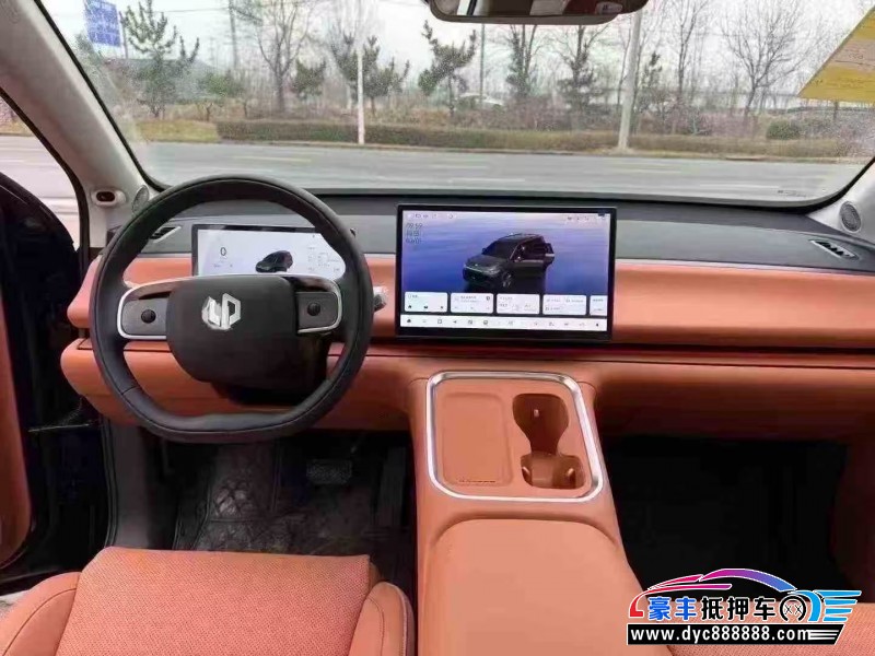 25年零跑C16轿车抵押车出售