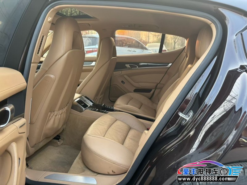 16年保时捷帕纳梅拉轿车抵押车出售