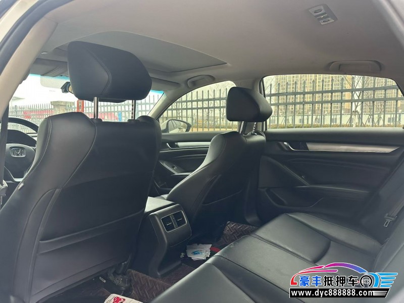 20年本田雅阁轿车抵押车出售