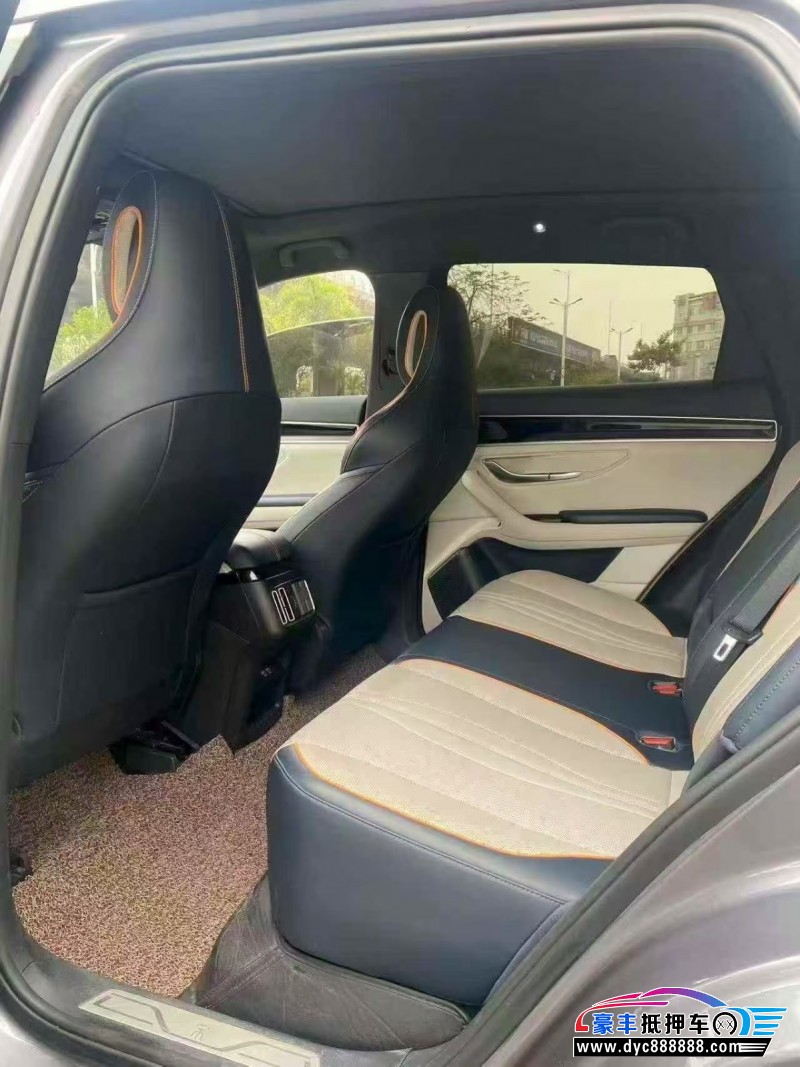 23年比亚迪宋轿车抵押车出售