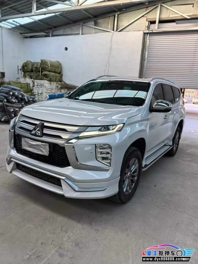 抵押车出售21年三菱帕杰罗·劲畅轿车