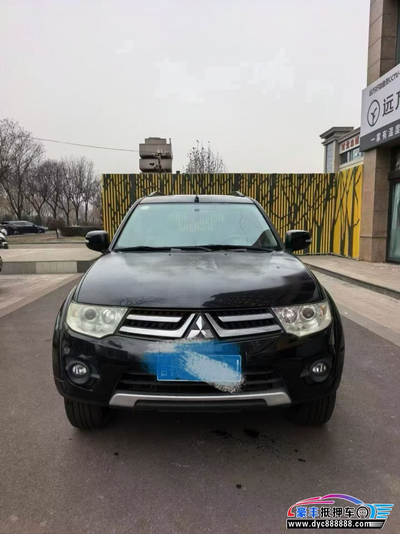 14年三菱帕杰罗·劲畅轿车抵押车出售