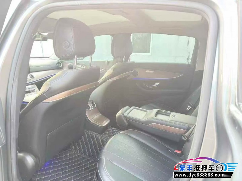 21年奔驰E轿车抵押车出售